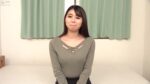 白濁愛液ベットリ!! 素人娘が初めての黒ディルドオナニー 4